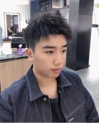 -朗峰专业美发沙龙