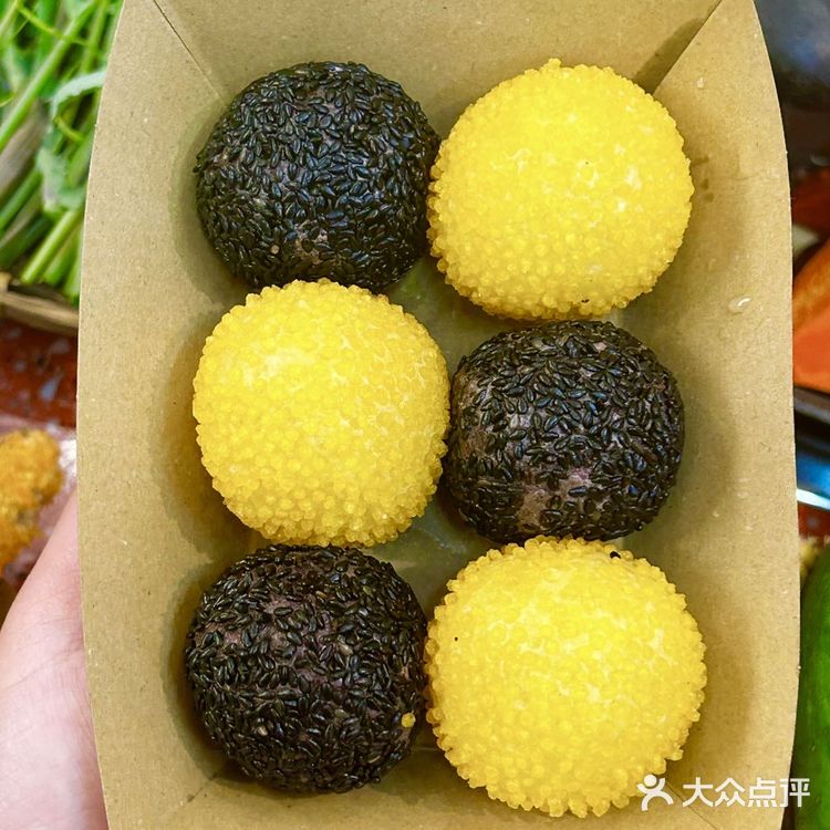 这才是杭州火锅该有的样子‼️把春天吃进嘴巴里......