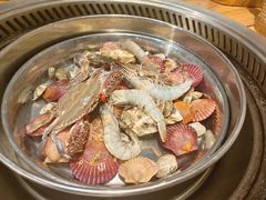 -锅老头海鲜铁锅炖