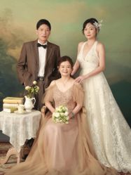 -时光纪亲子全家福照相馆(静安店母女写真父母纪念照)