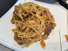 肥牛炒金针菇-和风铁板料理(山姆会员店)