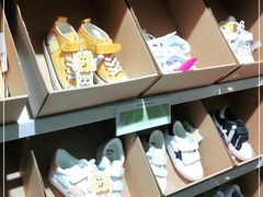 -唯品会(北京国瑞城店)