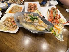 -两兄弟Song Pee Nong(2号店)