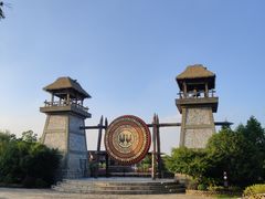 -茅山东方盐湖城景区