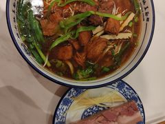 -镇南锅盖面馆(解放路店)