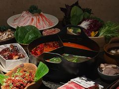 -三出山火锅(南京万象天地店)