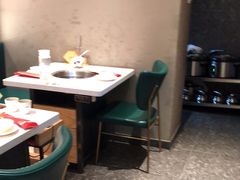 -三人行骨头王火锅(长寿店)