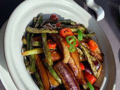 砂锅豆角茄子-羲和雅苑•北京烤鸭(平安国际金融中心店)