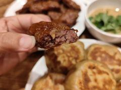 -清真吴记门钉肉饼·喜多利
