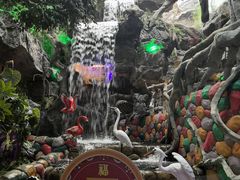 -多彩贵州城极地海洋世界