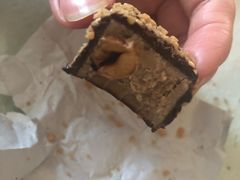 54%盐焗开心果榛子夹心鱼子酱-VENCHI 闻绮(上海佛罗伦萨小镇店)