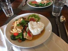 -Old House Restaurant