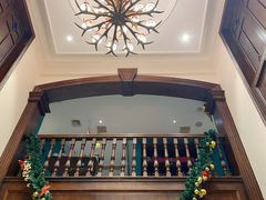 -泓炙颐凤鲜海鲜火锅料理(桐乡店)