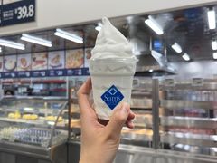 牛乳冰淇淋-山姆餐吧(龙湖重庆礼嘉天街店)