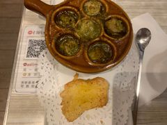 -必胜客(证大大拇指店)