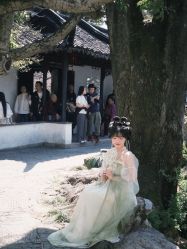 -一揽芳华汉服旗袍体验馆(拙政园店)