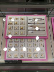 -周生生Chow Sang Sang(东方店)