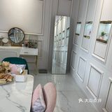 大众点评中了霸王餐。很幸运的。环境还可以。以白色调为