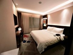 -潮岸酒店(广州琶洲会展广州塔店)