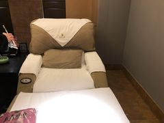 -金色印象·4K影院式足体养生(南坪桃源店)