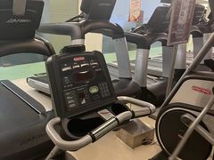 -宝力豪健身(中粮广场店)