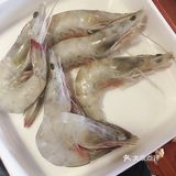 服务员就那么几个，也不会一直围着你转