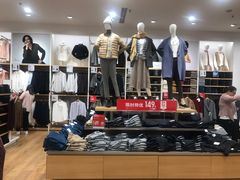 -优衣库(东莞东城万达广场店)