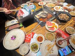 -老牌坊云南鱼豆花火锅(爱建店)