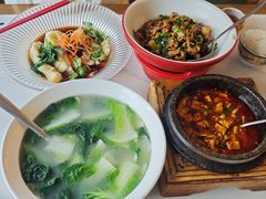 小白菜芋头汤-家宴滇食记·云南家常菜