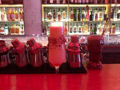 -饮湖威士忌鸡尾酒吧