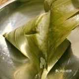 不喜欢里面放肉的粽子，感觉粽子就应该甜甜的，放豆沙