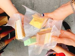-詹爷爷乌节路街头冰淇淋