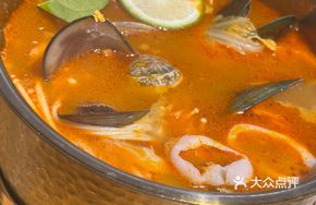 Thai Tom Yum Seafood Hot Pot