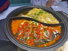 -阿瓦山寨·湘菜现炒·剁椒鱼头王(咸阳总店)