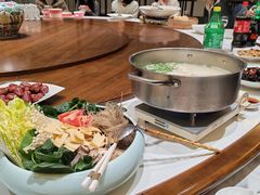 -梅花香里大酒店(郁金香路店)