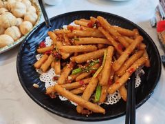 干扁藕丝-刘胖子家常菜·蹄花焖藕(中央花园店)