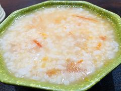 番茄瘦肉粥-舒小笼松针小笼包