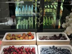 -浅深(世茂滨江精品店)