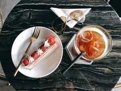 克洛伊-UNI UNI(环亚凯瑟琳店)