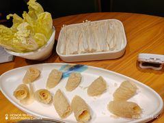-娜仁图雅蒙古美食村(33小镇店)