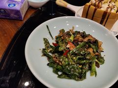 -川流不息·地道川菜·小龙虾(新松江路店)