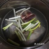 好吃不腻的妈妈的味道咸烧白