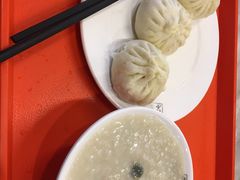 猪肉三鲜包子-天兴居(鲜鱼口街店)