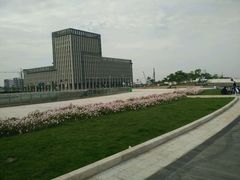 -上海滴水湖皇冠假日酒店