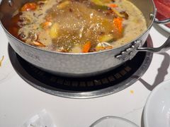 -七欣天香辣蟹火锅(闵行浦江欢乐颂店)