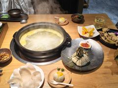 -一朵菌·野生菌探索家火锅(南亚店)