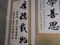-荒岛实景沉浸密室(江汉路1店)