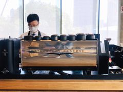 -星巴克臻选(湖滨道店)