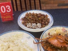 -三妹小龙虾·黄油蟹(华侨城总店)