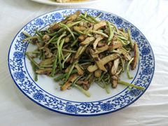 芦蒿炒臭香干-广迎居老正兴菜馆